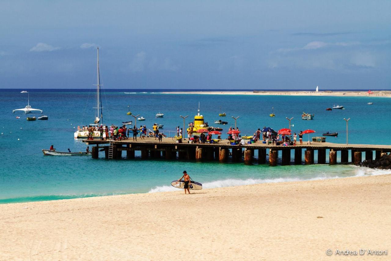 Hostels Holiday Cape Verde Santa Maria Exterior photo